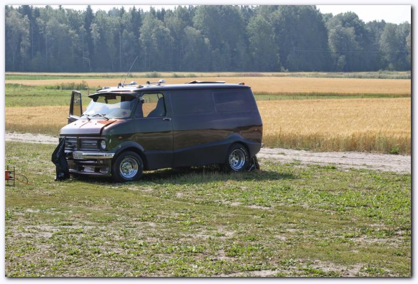 802x537 pixels (94K)